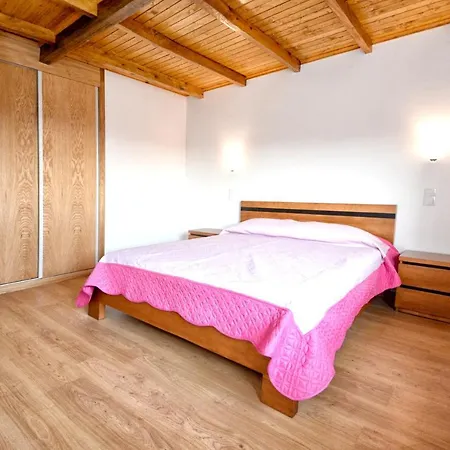 Spacious In With Private Pool