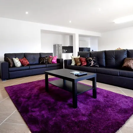 Villa Spacious In With Private Pool *
