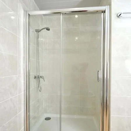 Spacious In With Private Pool Villa