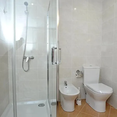 Spacious In With Private Pool *