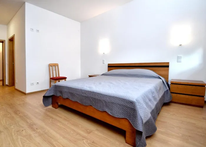 Spacious In With Private Pool *