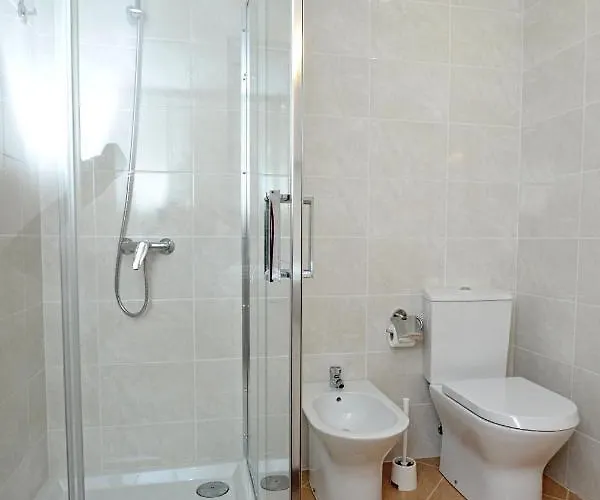 Spacious In With Private Pool *