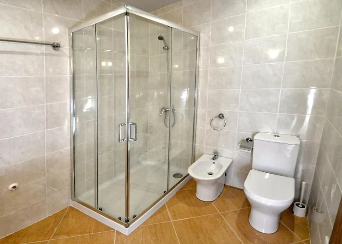 Spacious In With Private Pool *